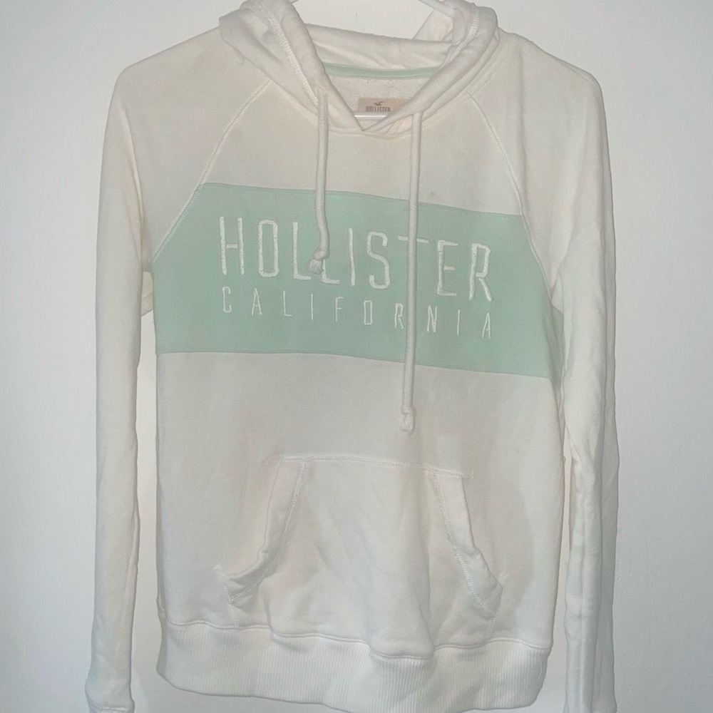 Vintage Y2K Hollister white and blue hoodie. size S